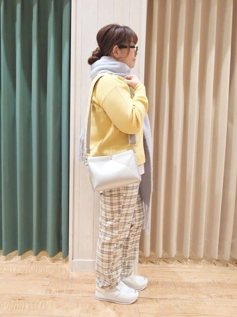 タガさんの「SHOO･LA･RUE｜【高レビュー/洗濯機可/S-LL】さらに軽くなった スポンディッシュ裾フェイクトップス」を使ったコーディネート
