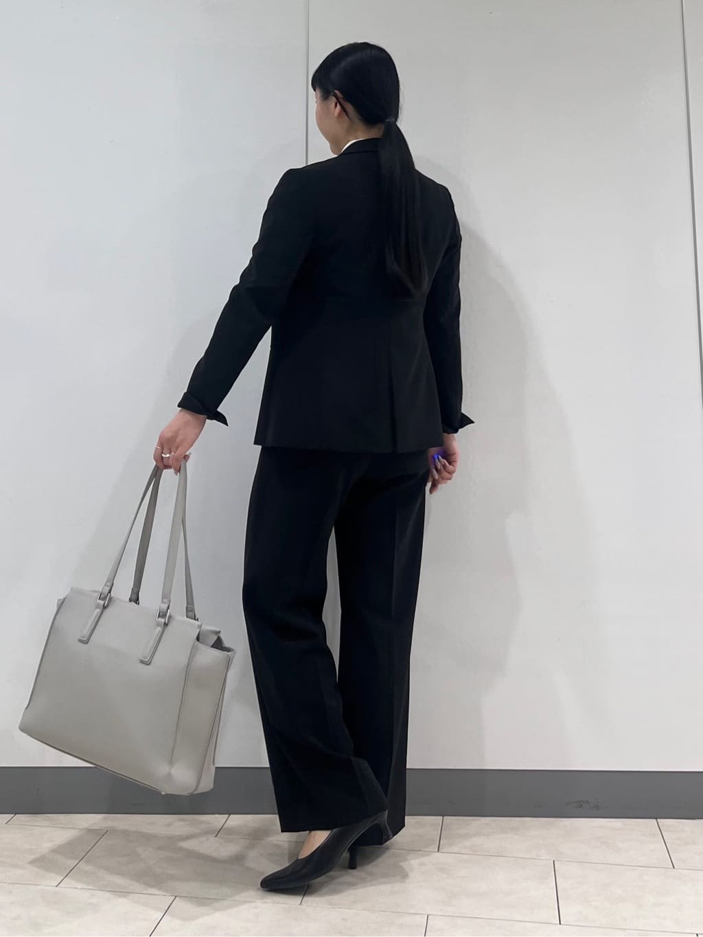 hasuさんの「INDIVI｜【通勤スーツ／洗える】ストレッチテーラードカラージャケット」を使ったコーディネート