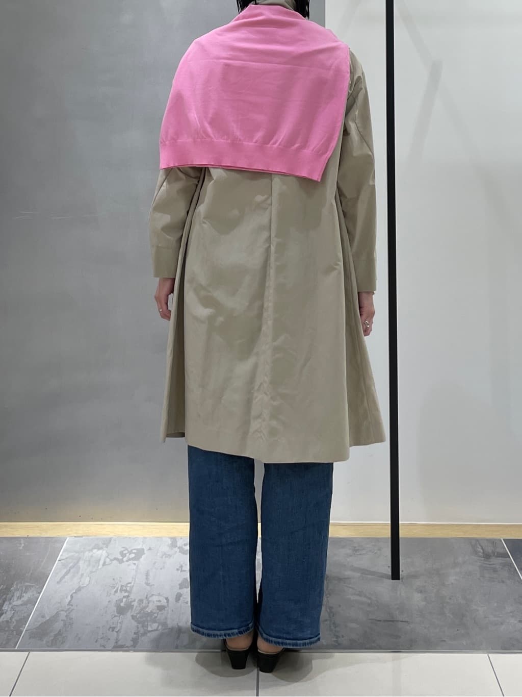shihoさんの「INDIVI｜【洗える／アンサンブル可能】シンプルデザインニット」を使ったコーディネート