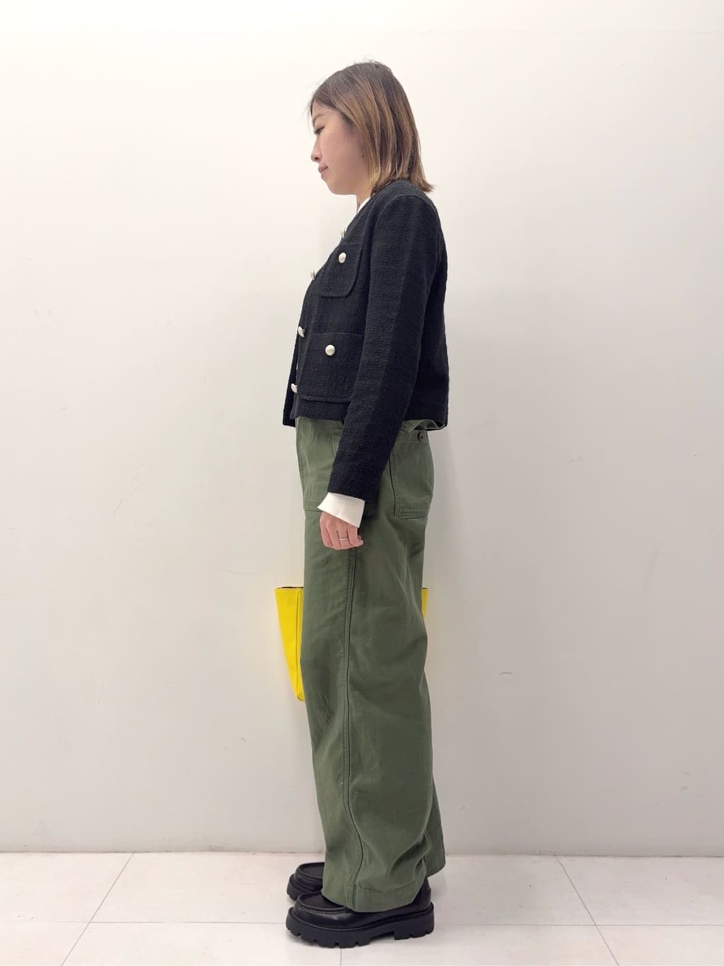 Nishijimaさんの「DRESSTERIOR｜◆ブラックファンシーツイードジャケット」を使ったコーディネート