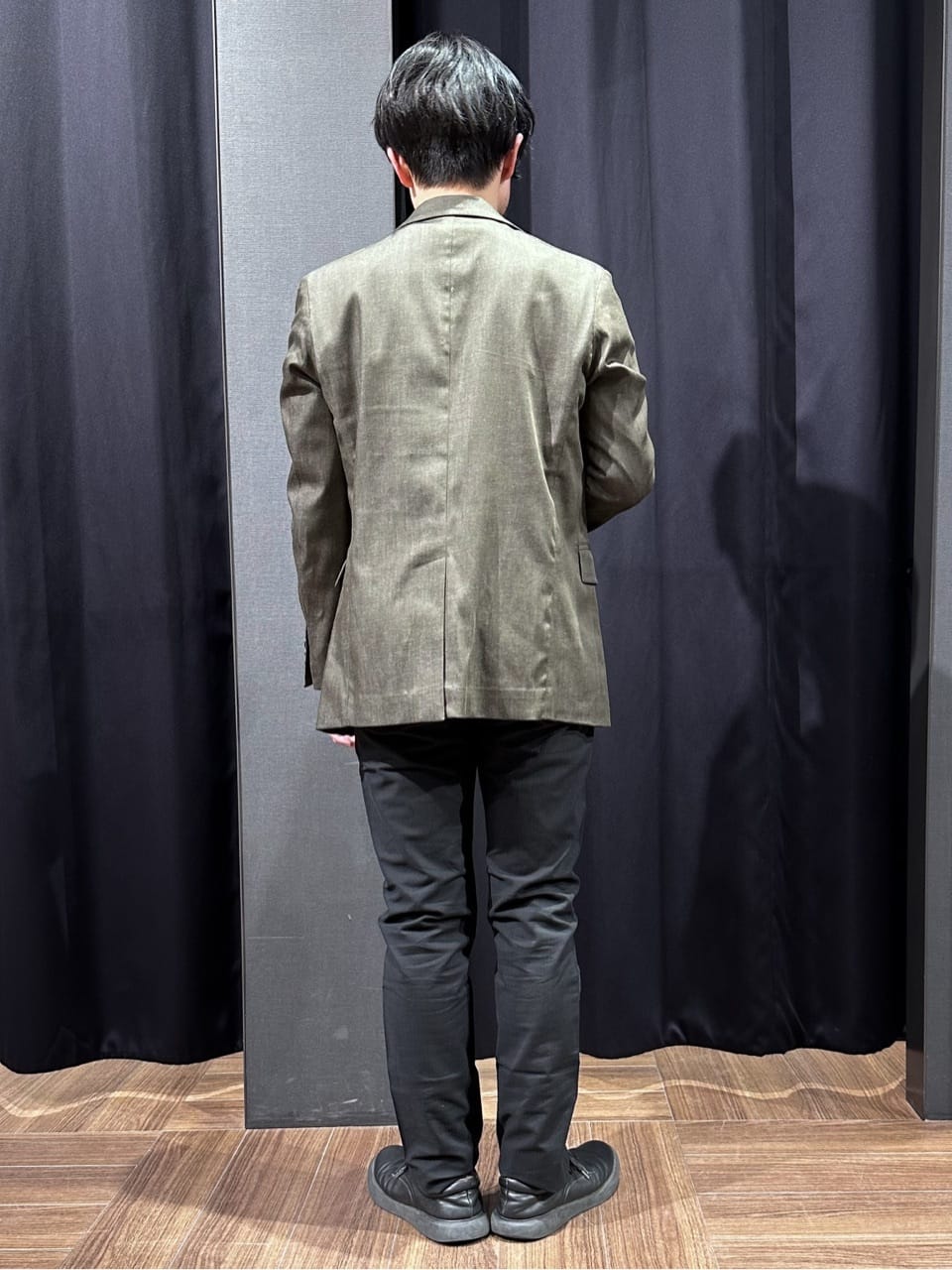 tomoyaさんの「THE SHOP TK｜ライトエバーデニム ジャケット 洗濯機OK/ストレッチ/セットアップ可」を使ったコーディネート