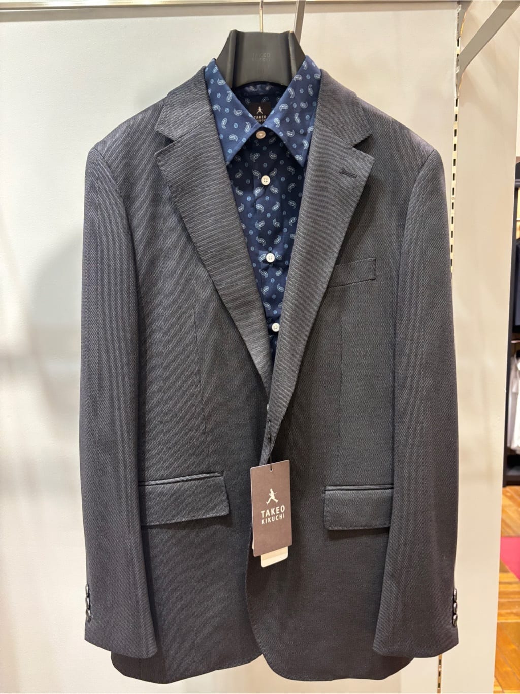 ヒナさんの「TAKEO KIKUCHI｜【BOWLER HAT LABEL】小紋ペイズリープリント 長袖シャツ」を使ったコーディネート