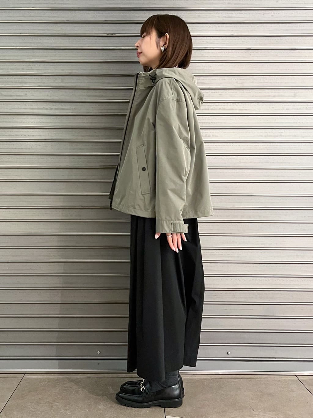 じゅんさんの「DRESSTERIOR｜【ウォッシャブル/撥水素材】撥水ツイル マウンテンパーカー」を使ったコーディネート
