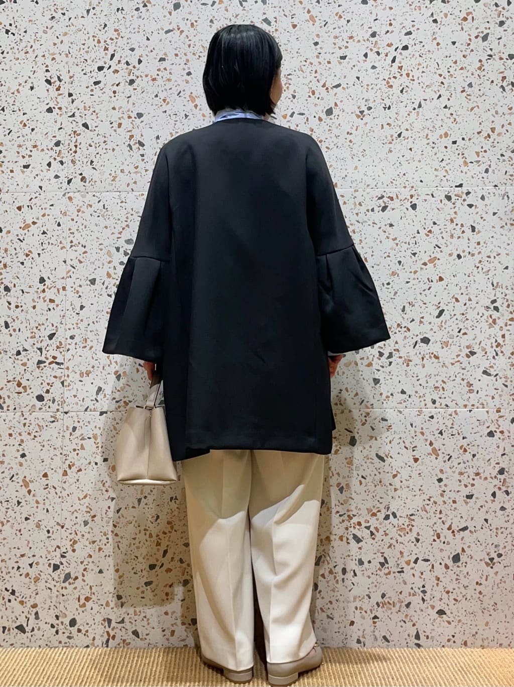 シゲリさんの「OPAQUE.CLIP｜フレアスリーブミドルコート【洗濯機OK】」を使ったコーディネート