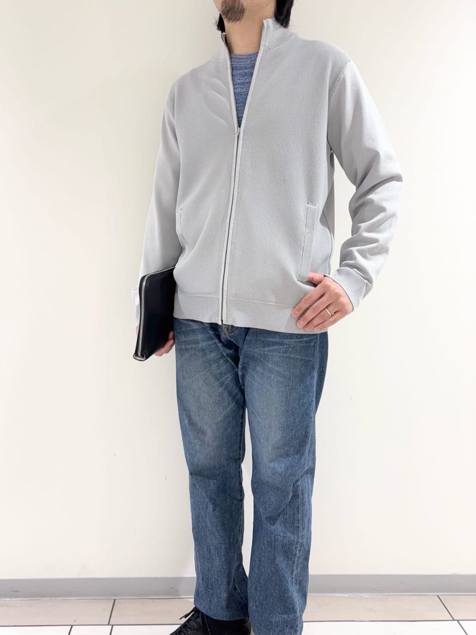 及川さんの「TAKEO KIKUCHI｜ジップアップ 鹿の子 ニット」を使ったコーディネート