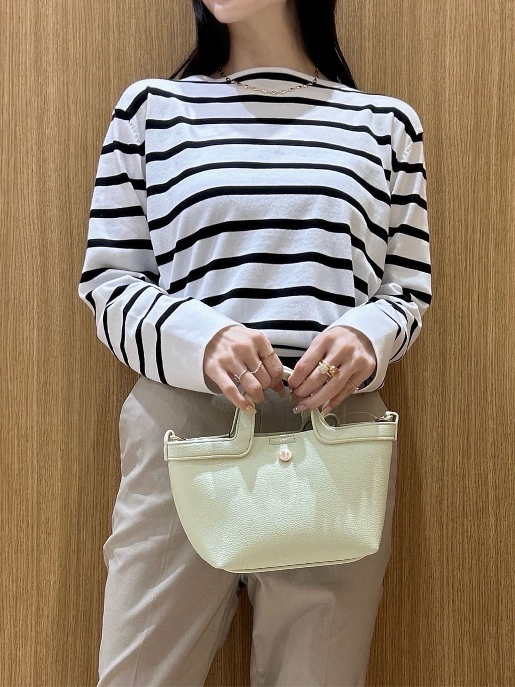 maiさんの「OPAQUE.CLIP｜ミドルトレンチコート【洗濯機OK】」を使ったコーディネート