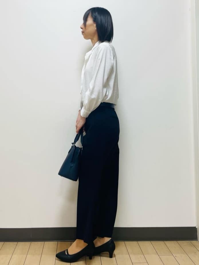 Riiさんの「Reflect｜【SS-4Lサイズ／通勤／セレモニー／セットアップ可】タック入りワイドパンツ」を使ったコーディネート