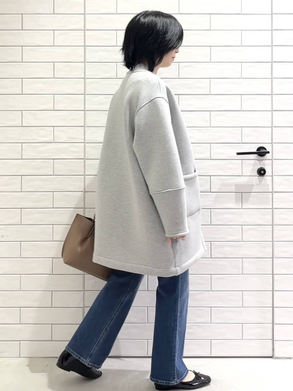 しおりさんの「OPAQUE.CLIP｜リバーシブル配色ノーカラーコート【洗濯機OK】」を使ったコーディネート