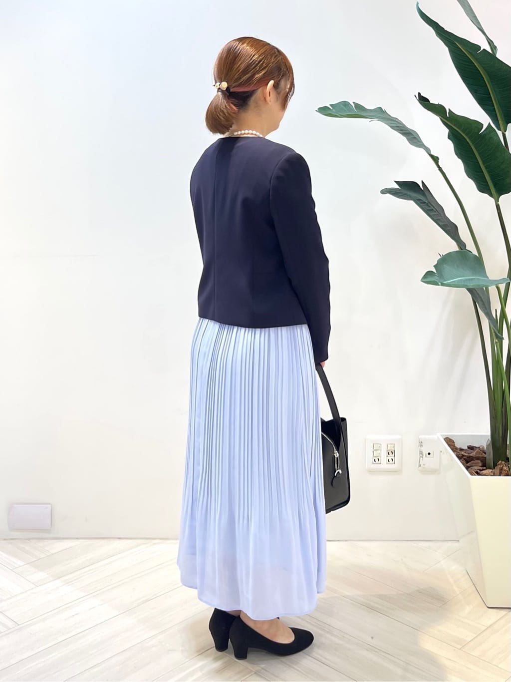 Tomoさんの「UNTITLED｜【洗える/セレモニー】プリーツワンピース」を使ったコーディネート