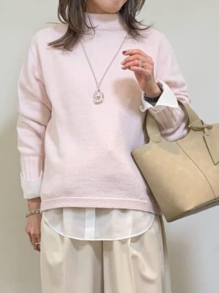 tomoさんの「UNTITLED｜【洗える】スポンディッシュ ボトルネックニット」を使ったコーディネート