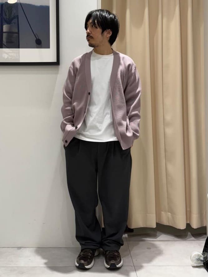 はさんの「THE SHOP TK｜【季節の変わり目に最適】ニットカーディガン ドライタッチ／軽量」を使ったコーディネート