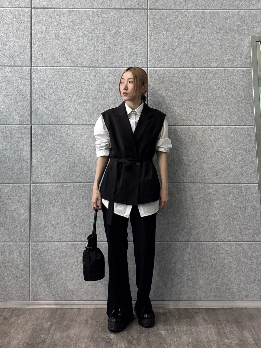 kotakiさんの「INDIVI｜Comfy SET UP｜ベルテッドジレ【セットアップ対応／通勤／カセット服／接触冷感／UVカット】」を使ったコーディネート