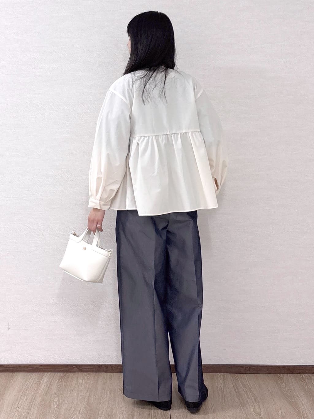 sachikoさんの「OPAQUE.CLIP｜撥水ノーカラーペプラムブルゾン【洗濯機OK／抗ピル】」を使ったコーディネート