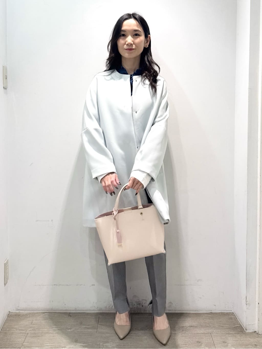 yuicciさんの「OPAQUE.CLIP｜フォルムスリーブミドルコート【洗濯機OK】」を使ったコーディネート