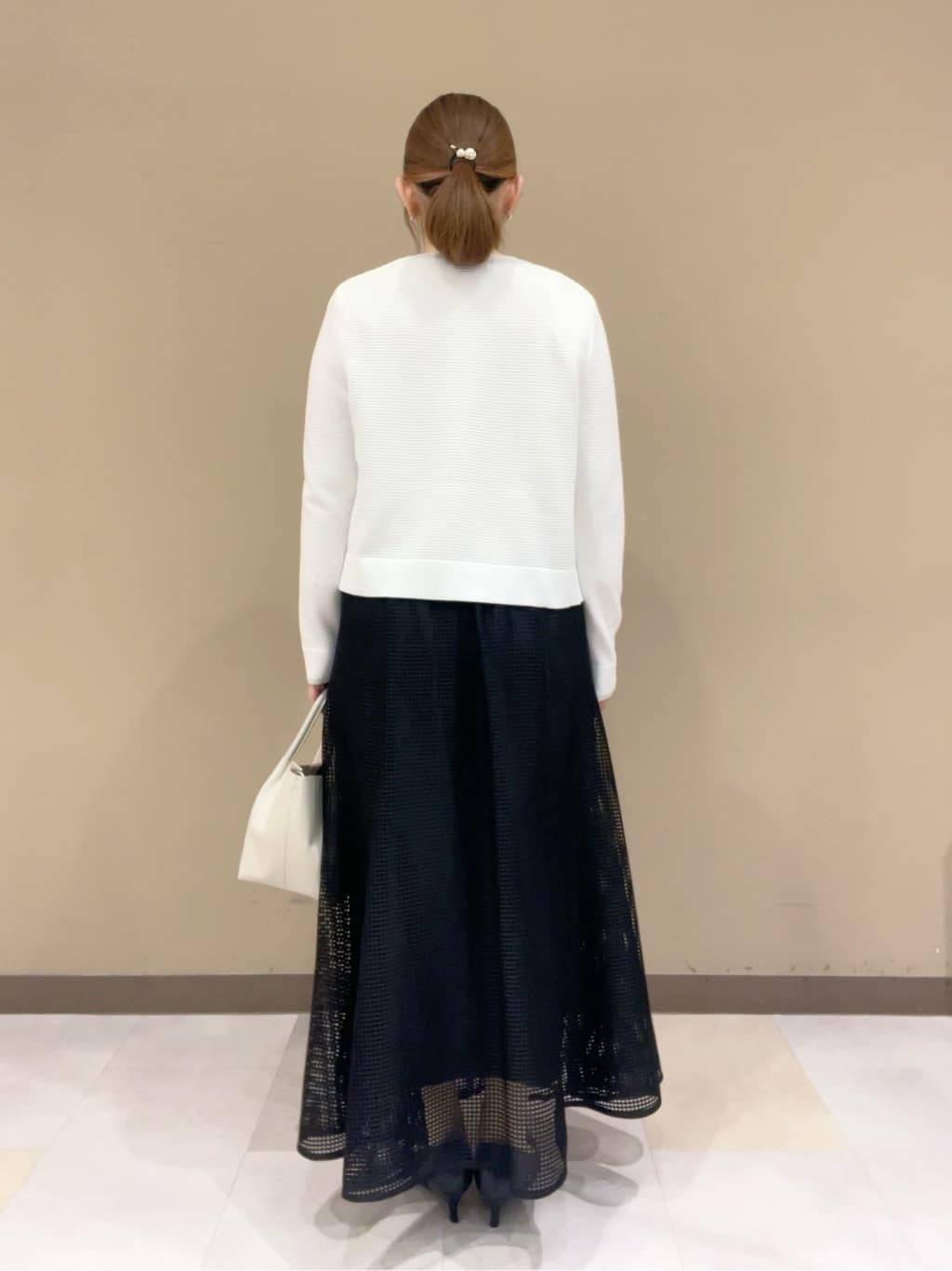 Tomoさんの「UNTITLED｜【定番人気/はっ水/洗える】タスランショートトレンチコート」を使ったコーディネート