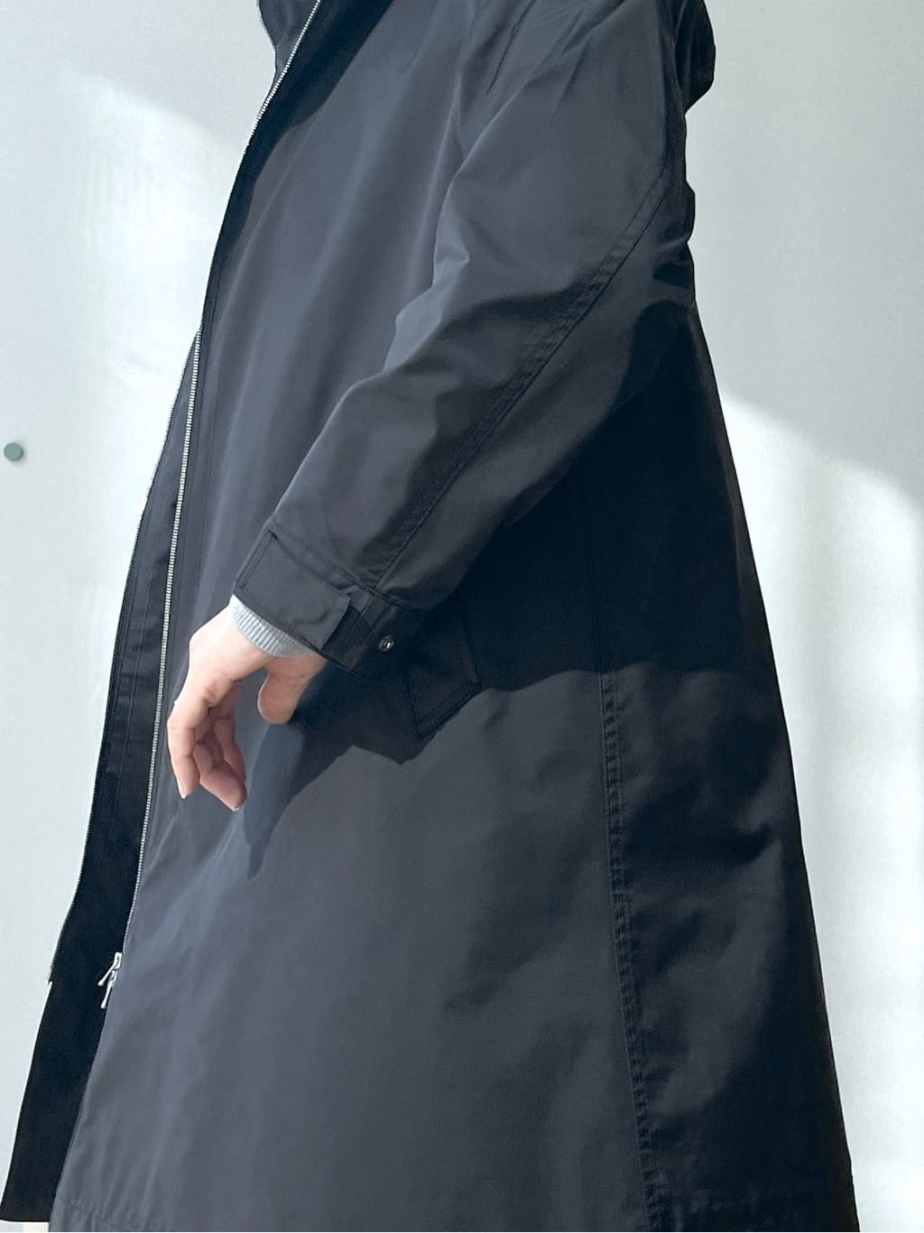 Soeさんの「DRESSTERIOR｜【ウォッシャブル/撥水素材】撥水フーテッドツイルコート」を使ったコーディネート