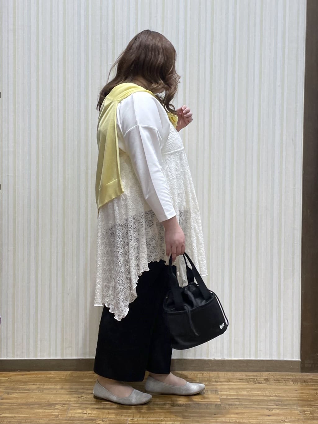 Risaさんの「SHOO･LA･RUE｜【前後2WAYネック】レイヤードスタイルにおすすめ レースキャミチュニック」を使ったコーディネート