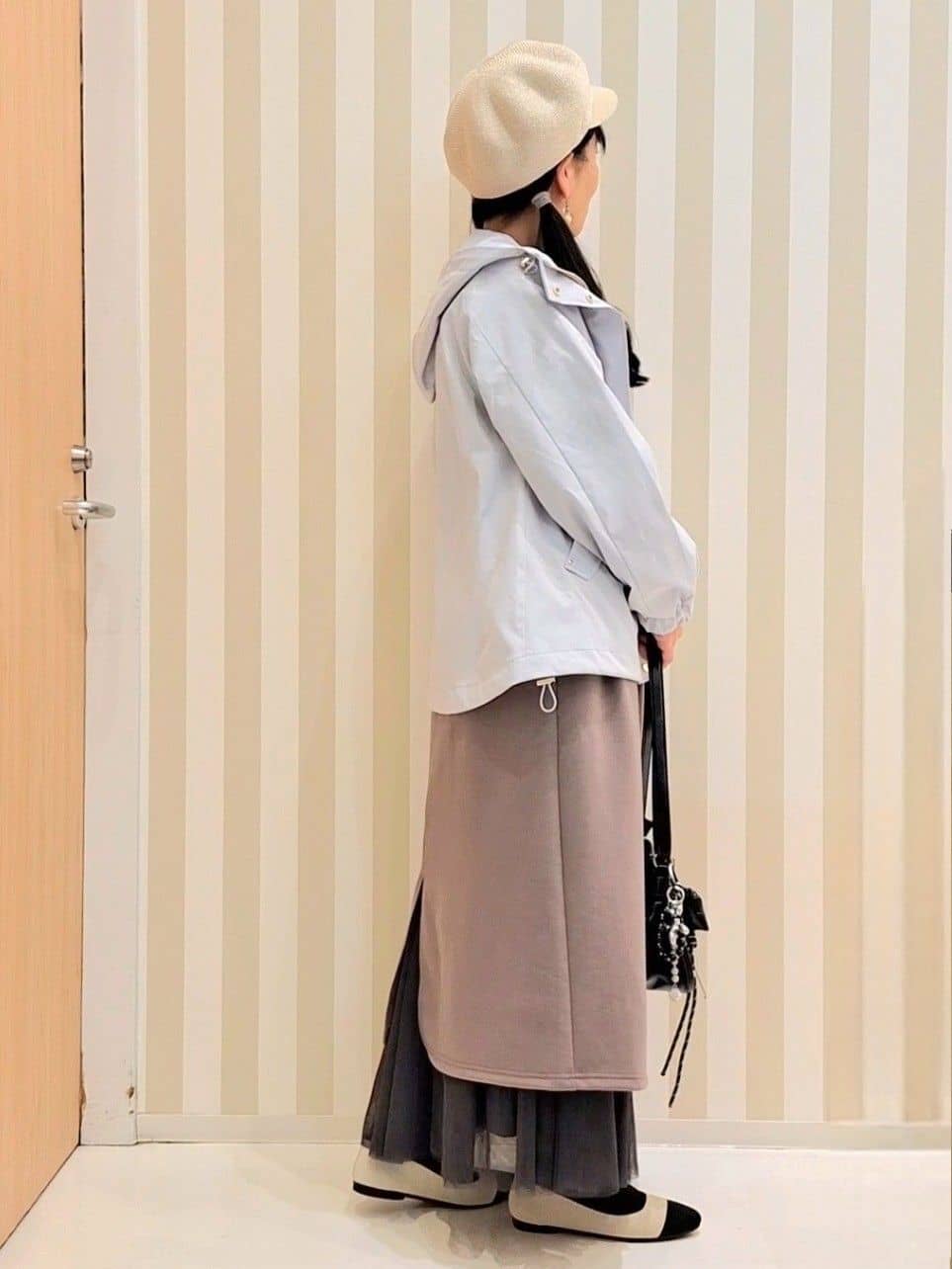Saoさんの「SHOO･LA･RUE｜【洗濯機可】なめらかタッチ ハーフジップ Vネックジャンパースカート」を使ったコーディネート