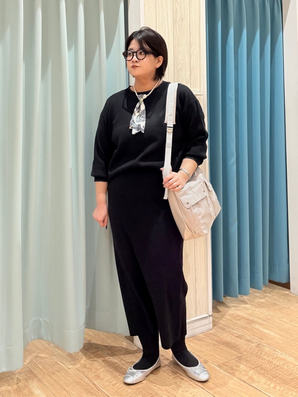 砂糖さんの「SHOO･LA･RUE｜【洗濯機可/セットアップ可/毛玉になりにくい】心地よく穿ける ニットナロースカート」を使ったコーディネート