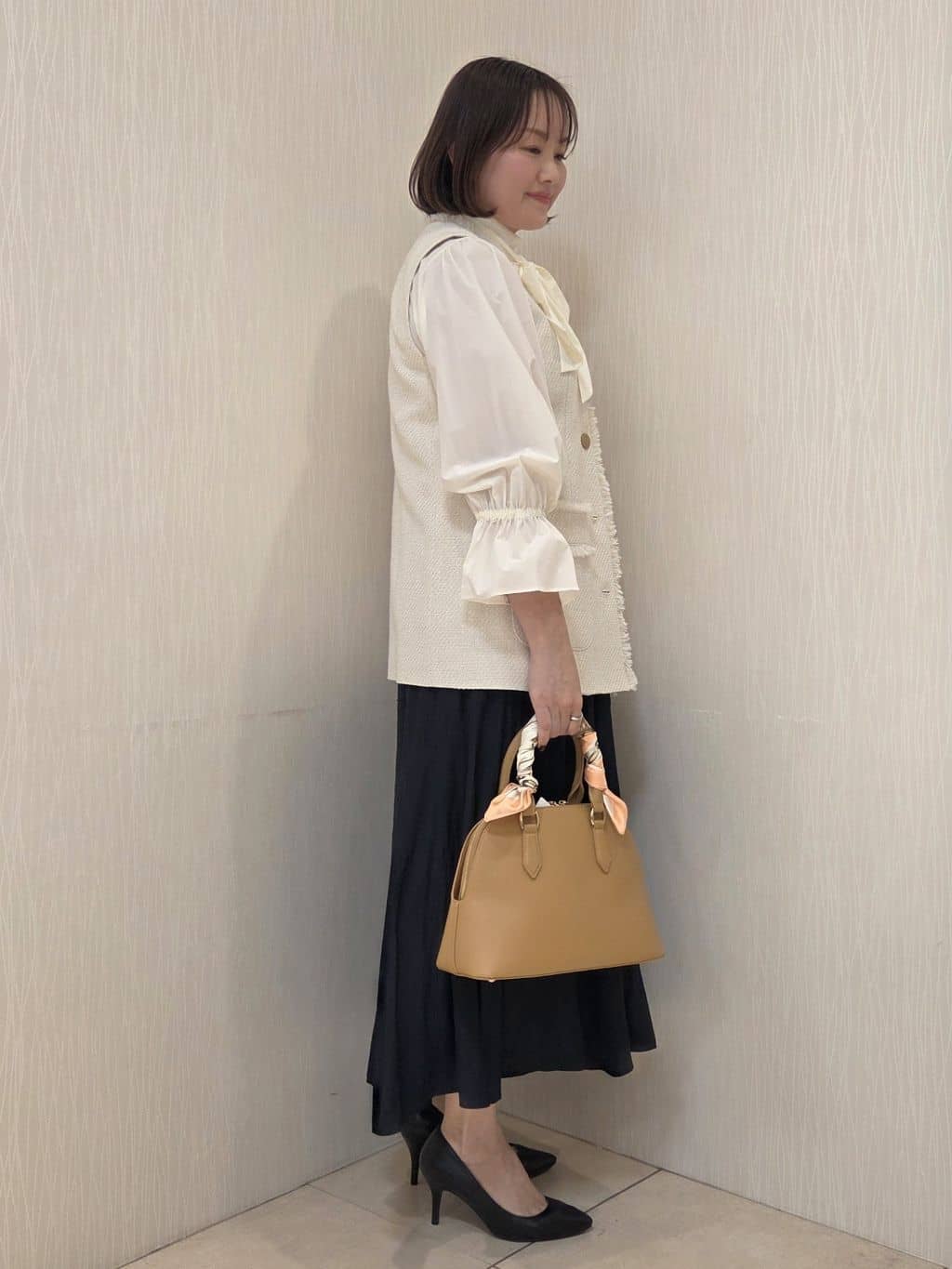 naokoさんの「UNTITLED｜【オンオフ使える】スラブツイード ジレ」を使ったコーディネート