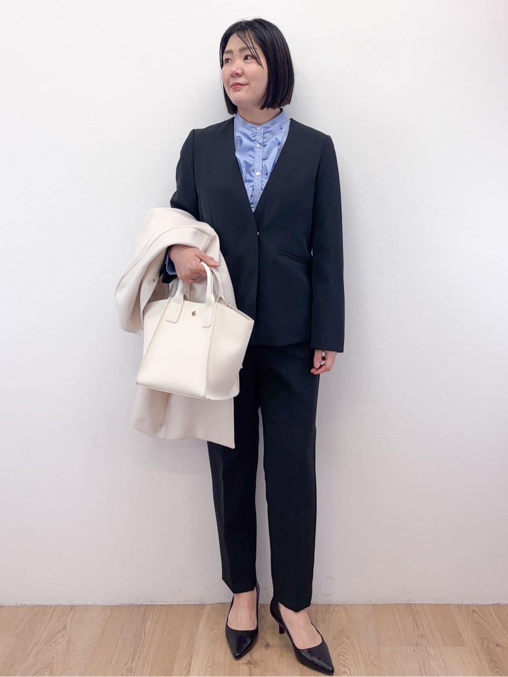 Takeさんの「OPAQUE.CLIP｜《通勤／セットアップ対応》 Vネックジャケット／ダブルクロス【洗濯機OK】」を使ったコーディネート
