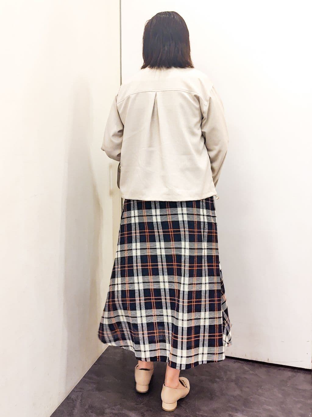 こんちゃんさんの「grove｜【貴島明日香さん着用・洗える】麻調ノーカラーブルゾン」を使ったコーディネート