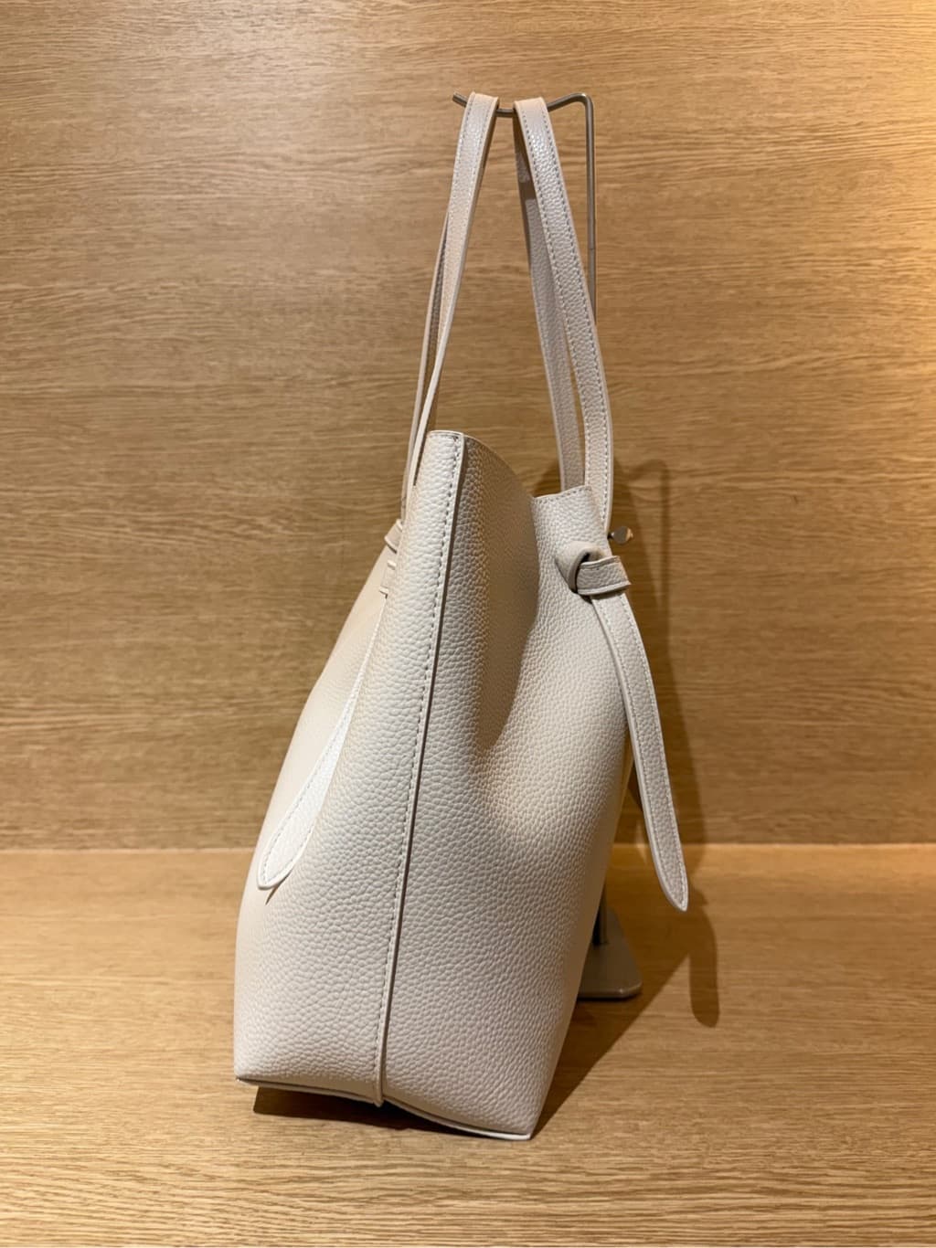 みーさんの「grove｜ノットハンドルA4トート」を使ったコーディネート