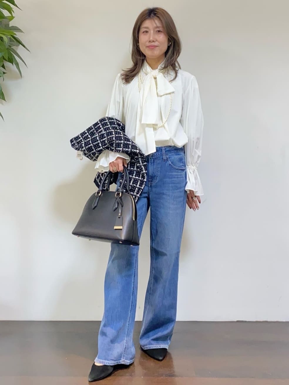 tomoさんの「UNTITLED｜◆【セレモニー/華やか】2WAYボウタイブラウス」を使ったコーディネート