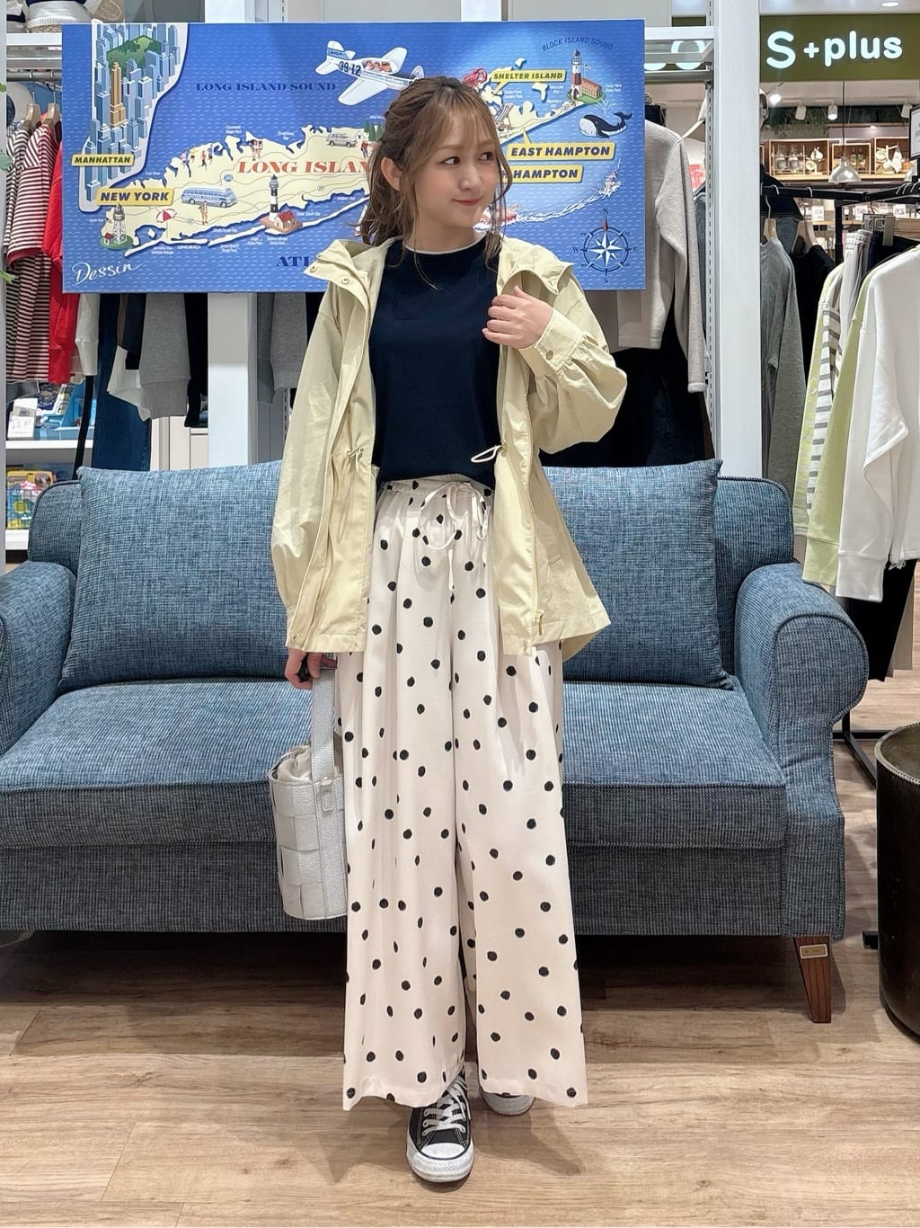 yuinaさんの「Dessin｜【撥水・洗える】フーデッドライトブルゾン」を使ったコーディネート