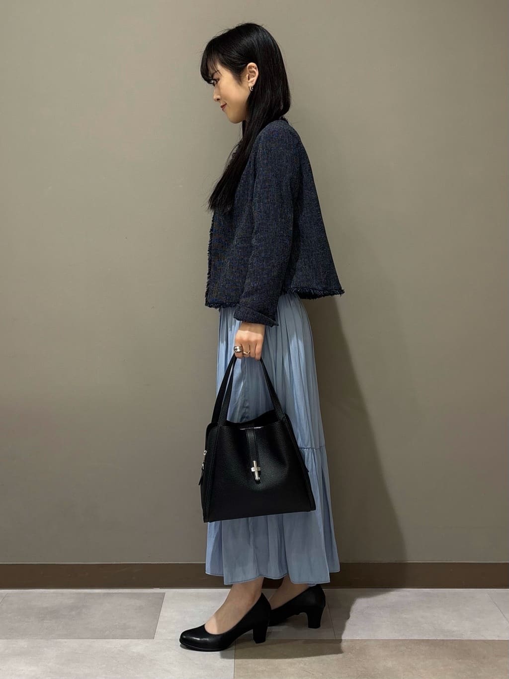 KEIKOさんの「INDIVI｜【洗える】ラッフルサテンブラウス」を使ったコーディネート