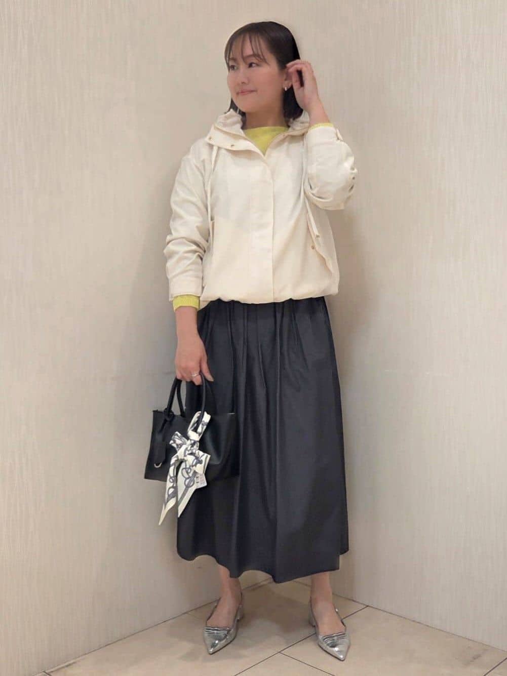 naokoさんの「UNTITLED｜【古畑星夏さん着用/8色展開/程よい透け感】ドライタッチボートネックニット」を使ったコーディネート
