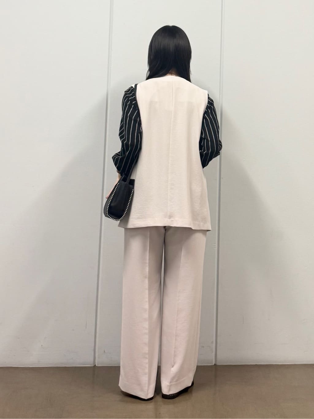 mizukiさんの「INDIVI｜【洗える／着心地楽ちん】ブラウス風ストライプカットソートップス」を使ったコーディネート