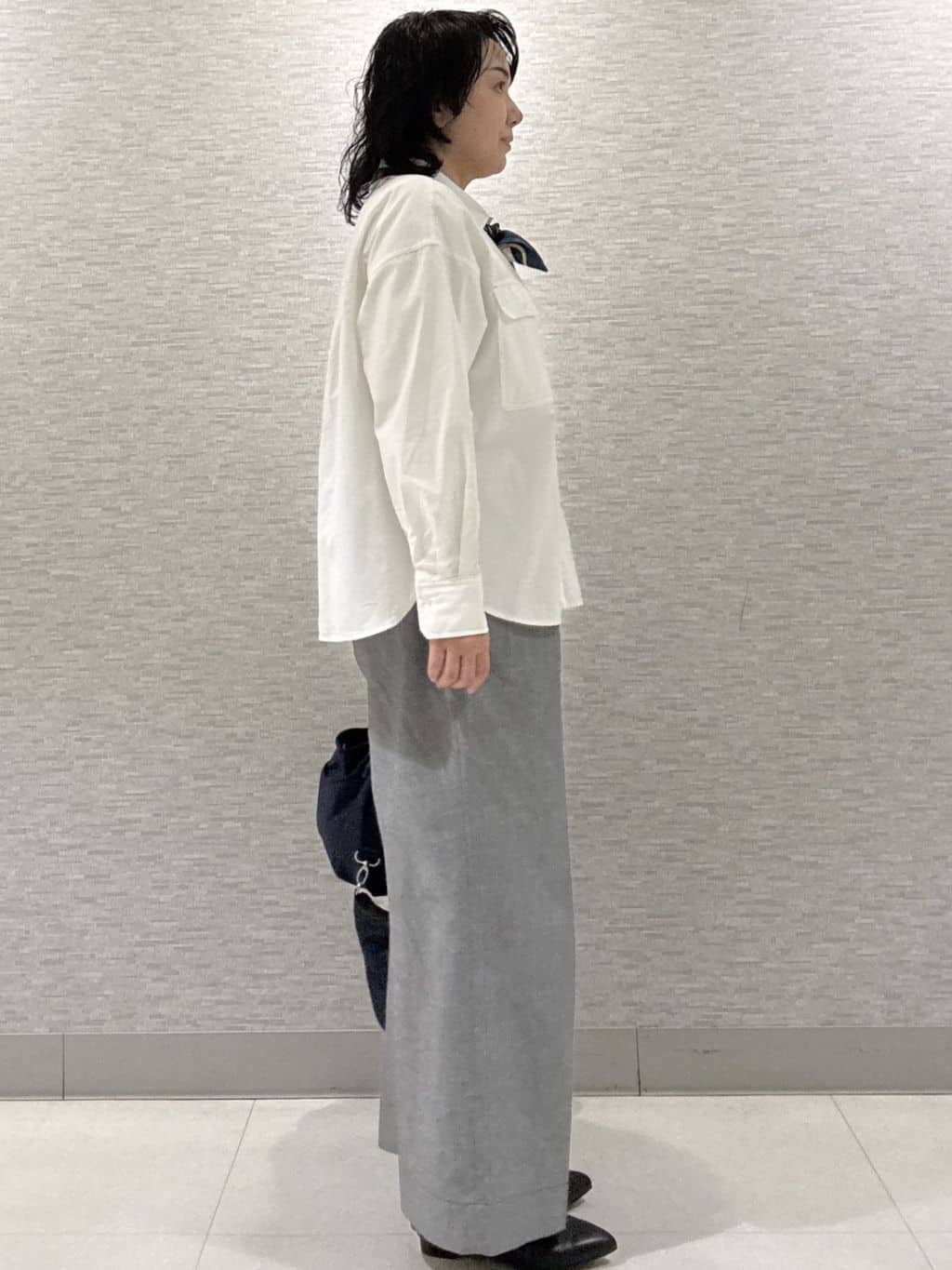 KOJIMAさんの「Reflect｜ダンガリーワイドパンツ」を使ったコーディネート