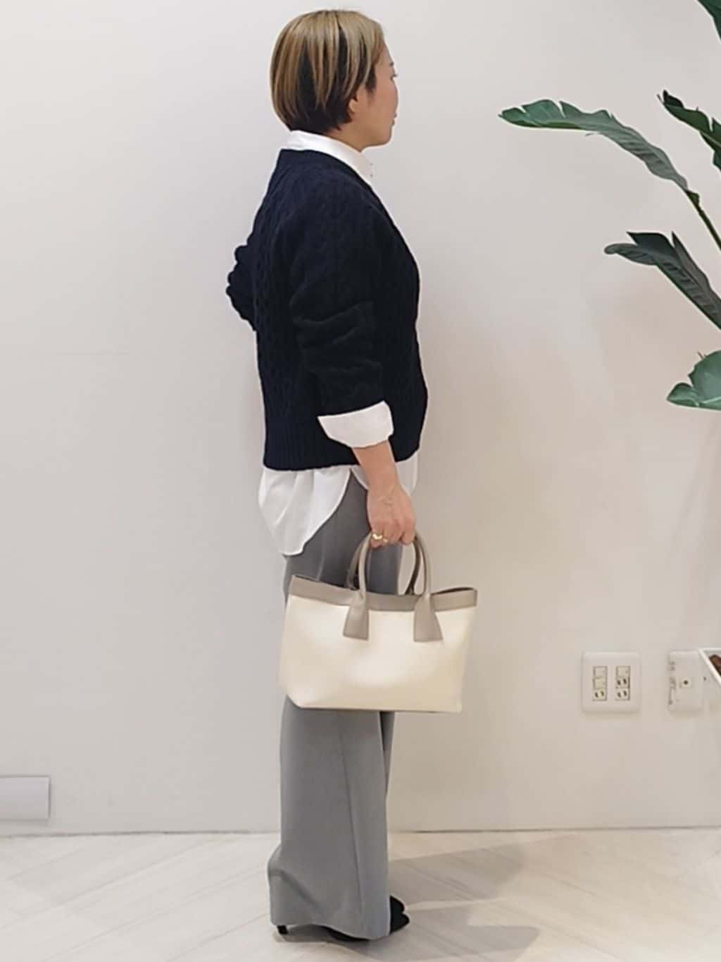 s u g iさんの「UNTITLED｜【洗える】スポンディッシュ ケーブル柄ニット」を使ったコーディネート
