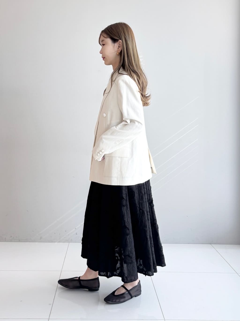 清水夏姫さんの「DRESSTERIOR｜【セットアップ可】リネンブレンドダブルブレストジャケット」を使ったコーディネート