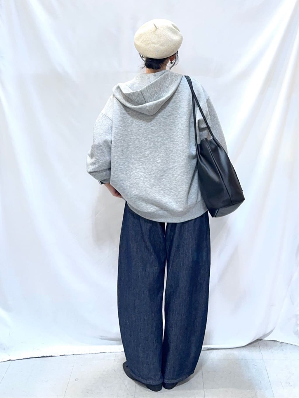 𝐇𝐢𝐫𝐨𝐦𝐢さんの「SHOO･LA･RUE｜楽にきちんと見られたい　大人カジュアルボーダーニット」を使ったコーディネート