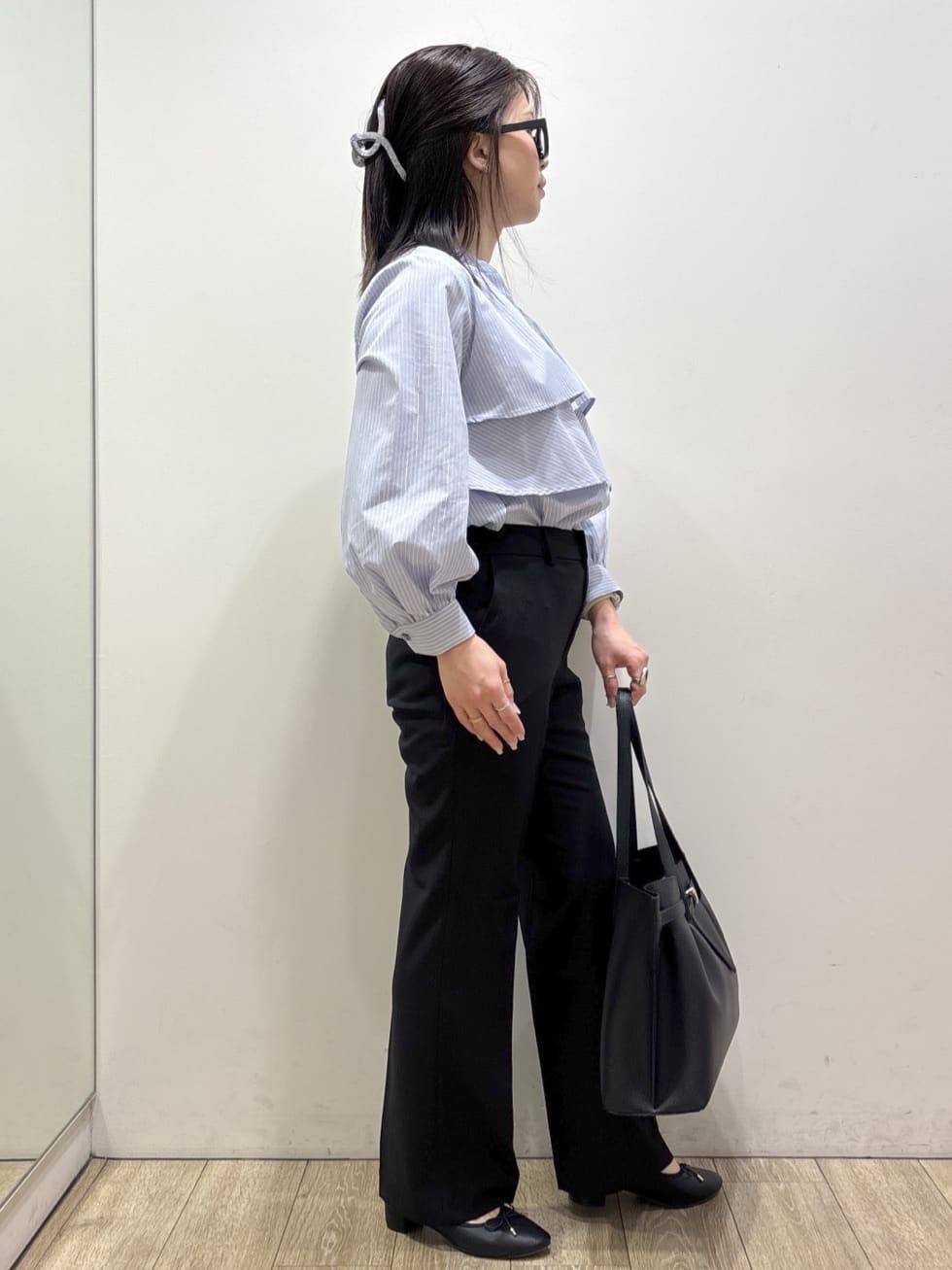 mameさんの「index｜撥水トレンチコート【洗濯機OK／花粉対応】《XS～3L》」を使ったコーディネート