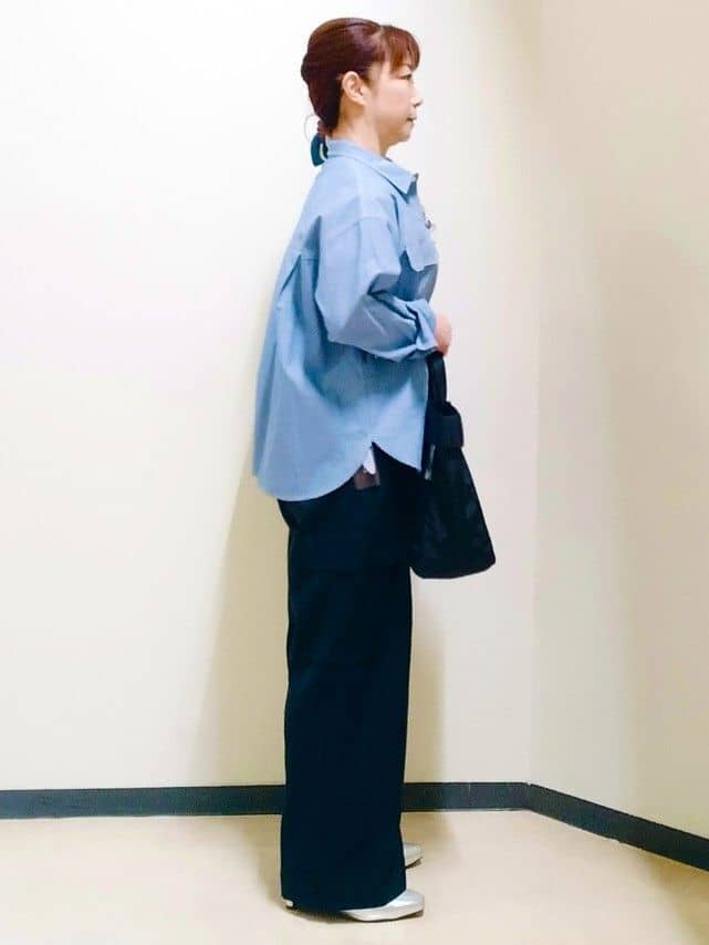 花さんの「Reflect｜ストレートワイドカーゴパンツ」を使ったコーディネート