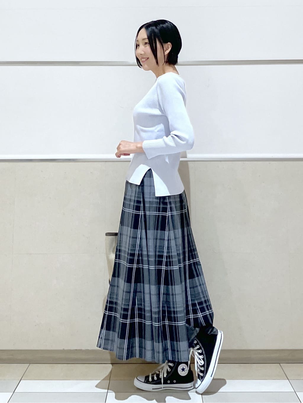eriko さんの「Dessin｜【花粉ガード/撥水加工/洗える】クルーネックスプリングコート」を使ったコーディネート