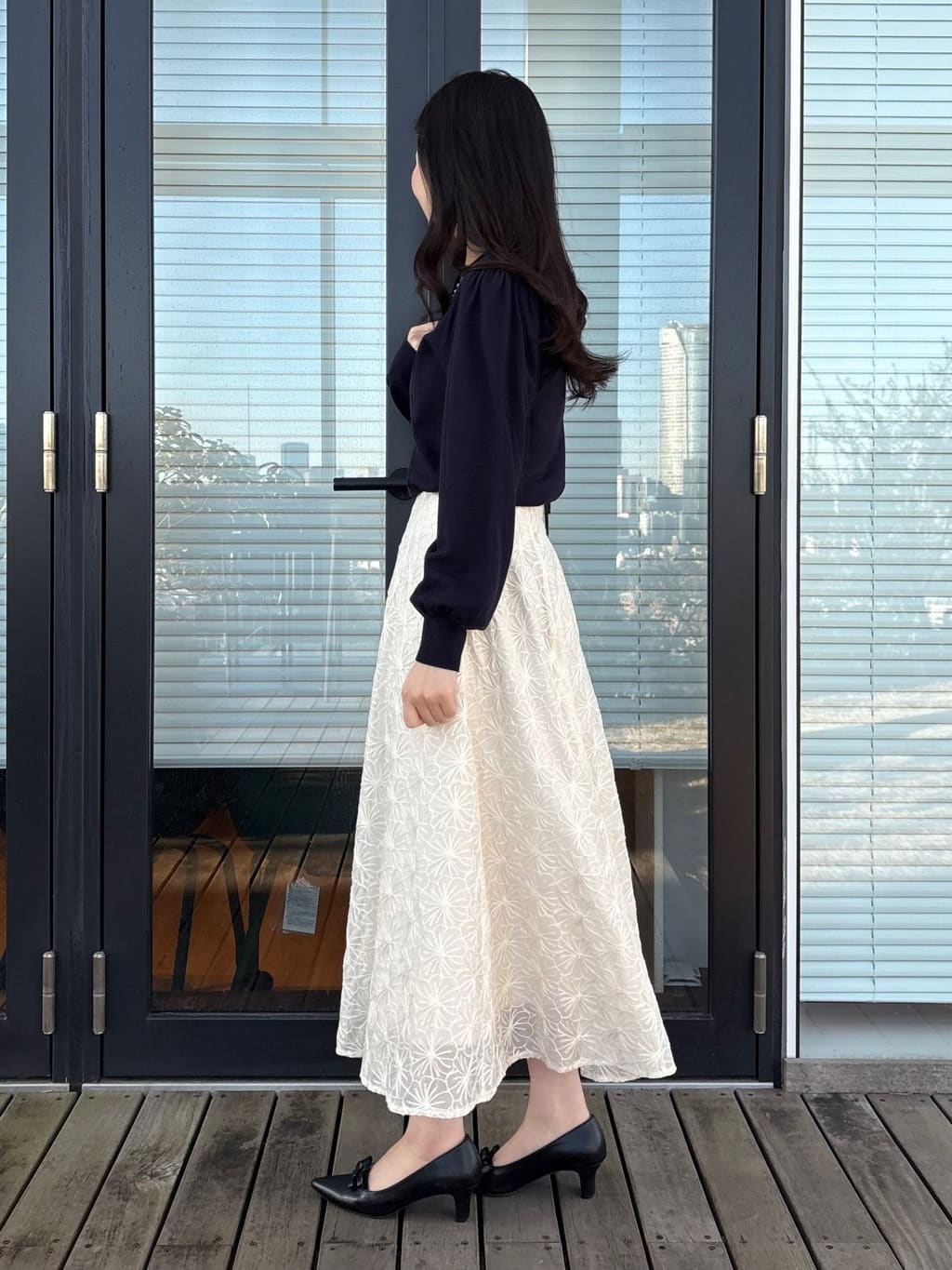 AOIさんの「Couture brooch｜【洗える・着映え】パール調衿ニット」を使ったコーディネート