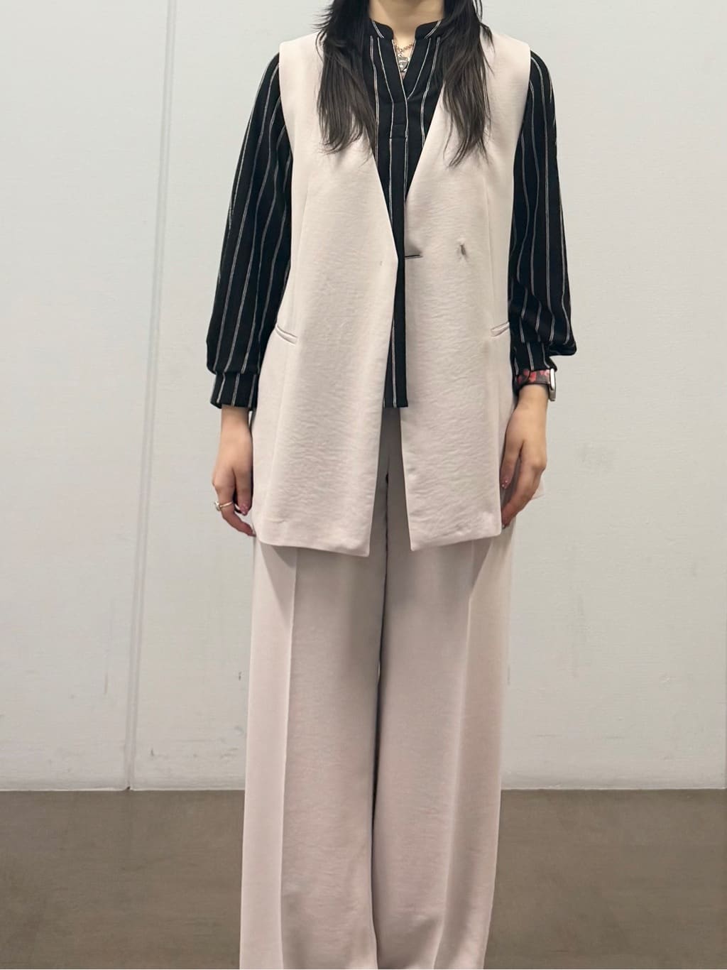 mizukiさんの「INDIVI｜【洗える／着心地楽ちん】ブラウス風ストライプカットソートップス」を使ったコーディネート