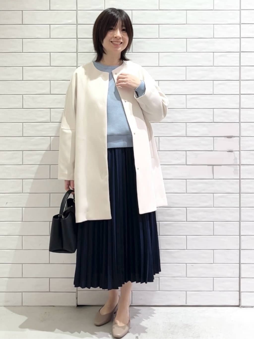 しおりさんの「OPAQUE.CLIP｜裾レースドッキングニット」を使ったコーディネート