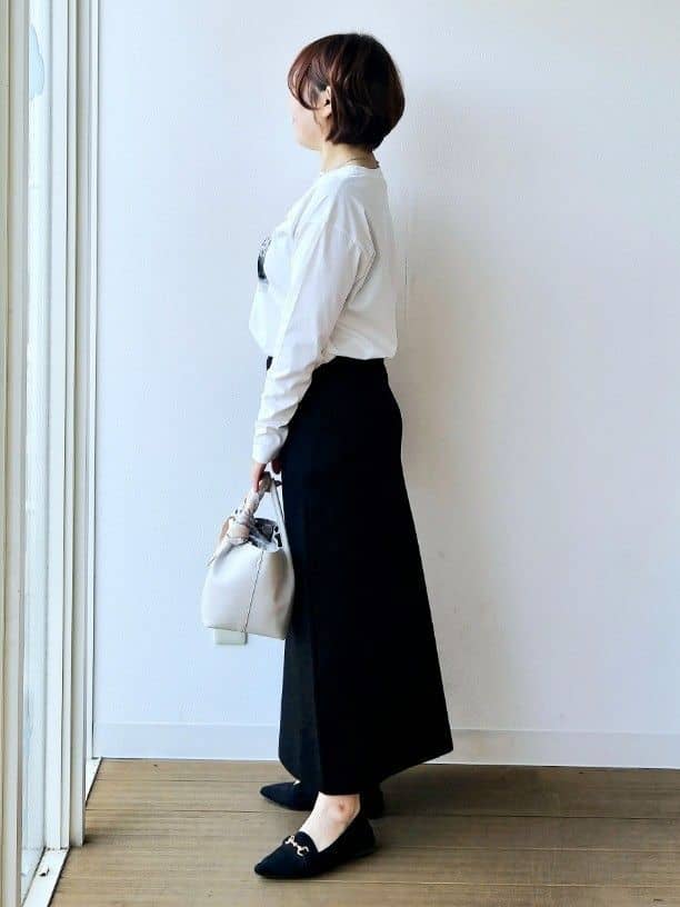 やじまさんの「UNTITLED｜◆【軽羽織り/セットアップ可】ジップアップニットカーディガン」を使ったコーディネート