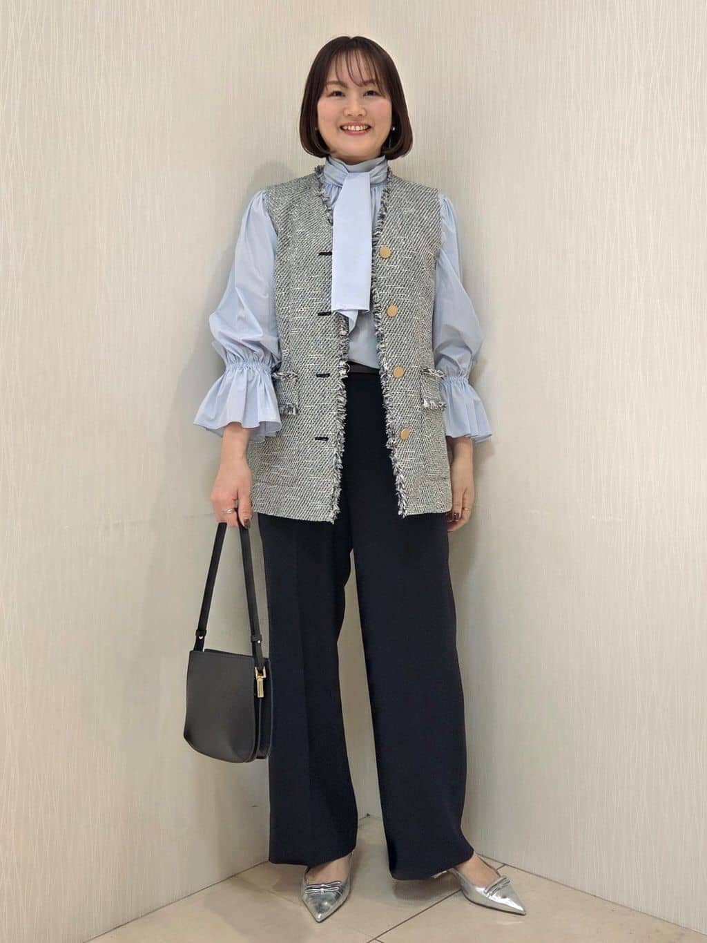 naokoさんの「UNTITLED｜【オンオフ使える】スラブツイード ジレ」を使ったコーディネート