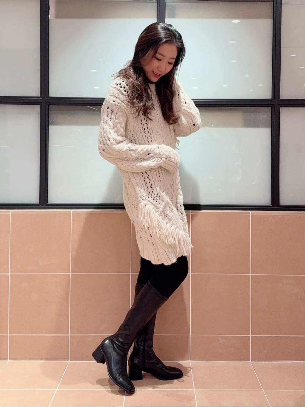 kaoriさんの「ESPERANZA｜スクエアトゥロングブーツ【ロングセラー／歩きやすい／ローヒール／ストレッチ／サイドジップ／着脱簡単／」を使ったコーディネート