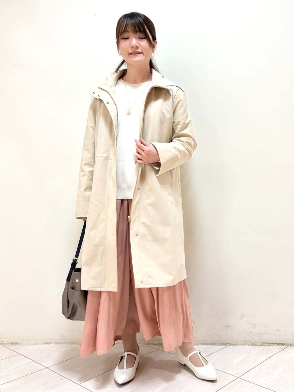 mikiさんの「Reflect｜【中綿ライナー付き】ライナー付きフーデッドロングコート」を使ったコーディネート