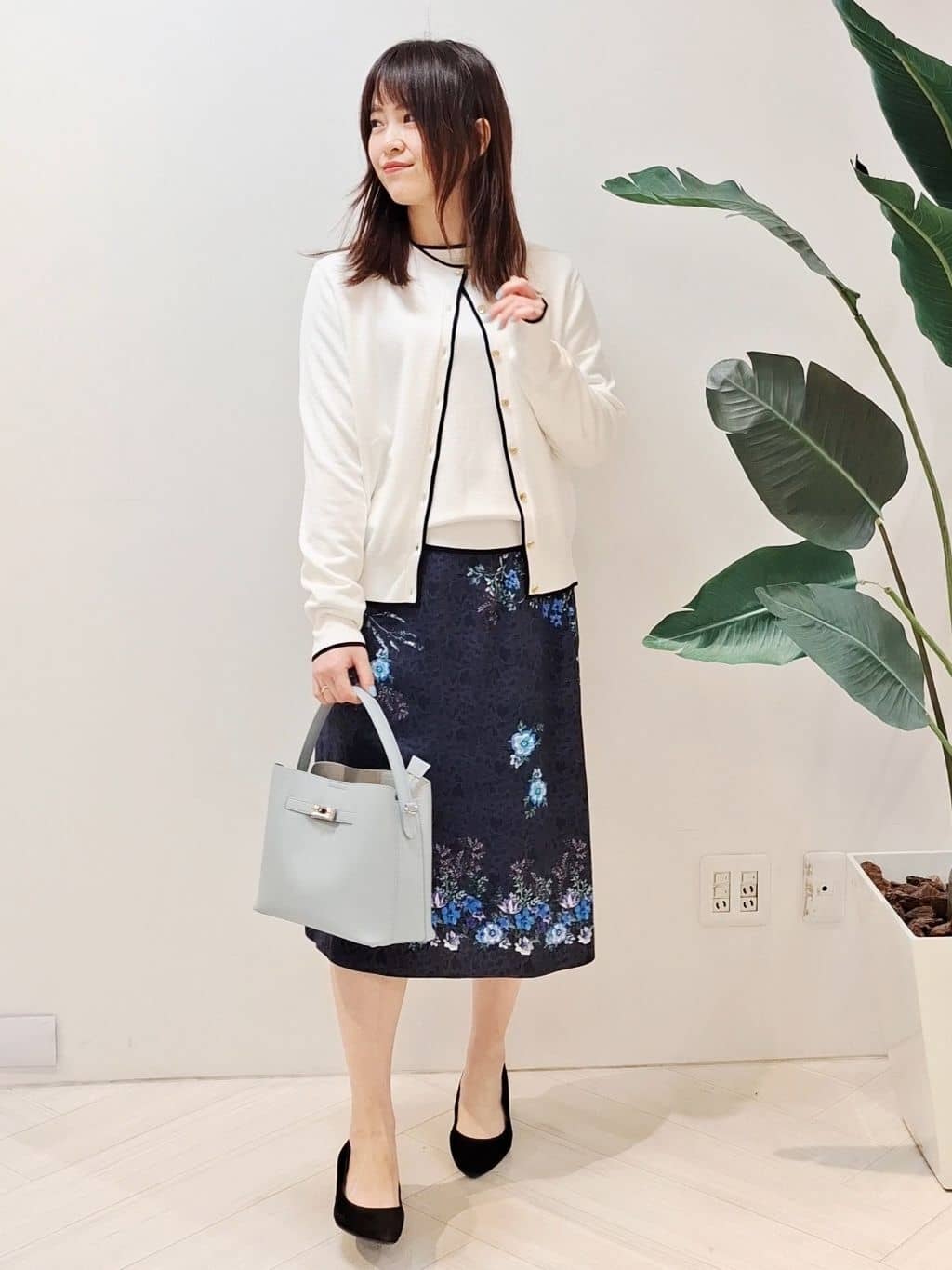 YuKaRiさんの「UNTITLED｜【アンサンブル可/洗える】ウォームスパン カーディガン」を使ったコーディネート