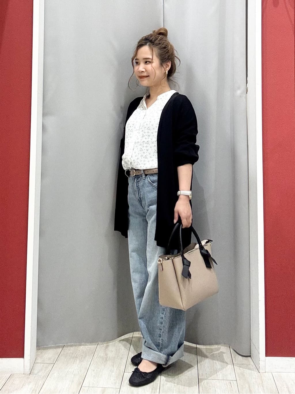 shioさんの「SHOO･LA･RUE｜【洗濯機可/UV】さらっとしたタッチが心地よい ミドルカーディガン」を使ったコーディネート