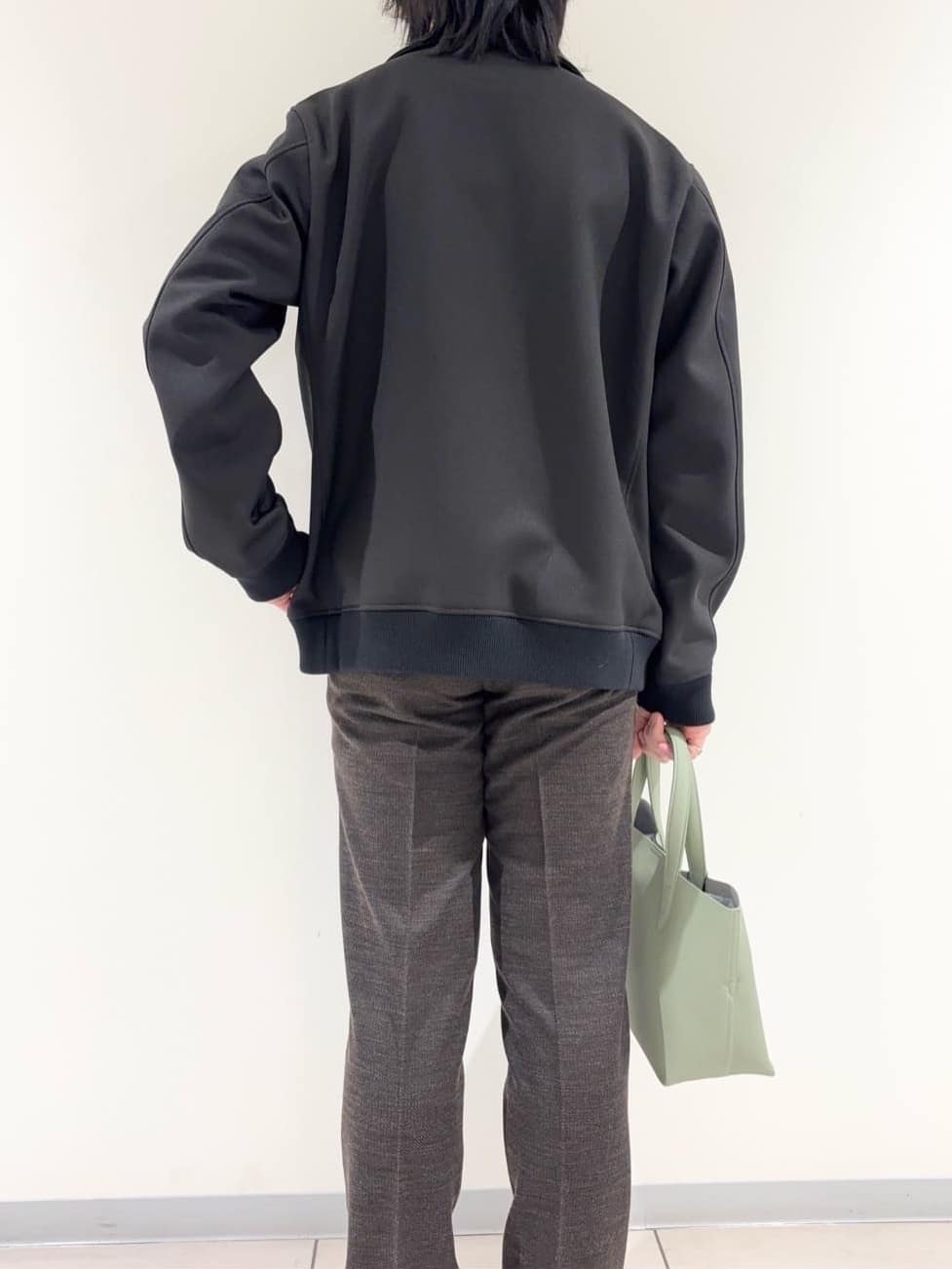 及川さんの「TAKEO KIKUCHI｜【JUST ONE LAYER】ダウンファブリック ジップアップ リブ ブルゾン」を使ったコーディネート