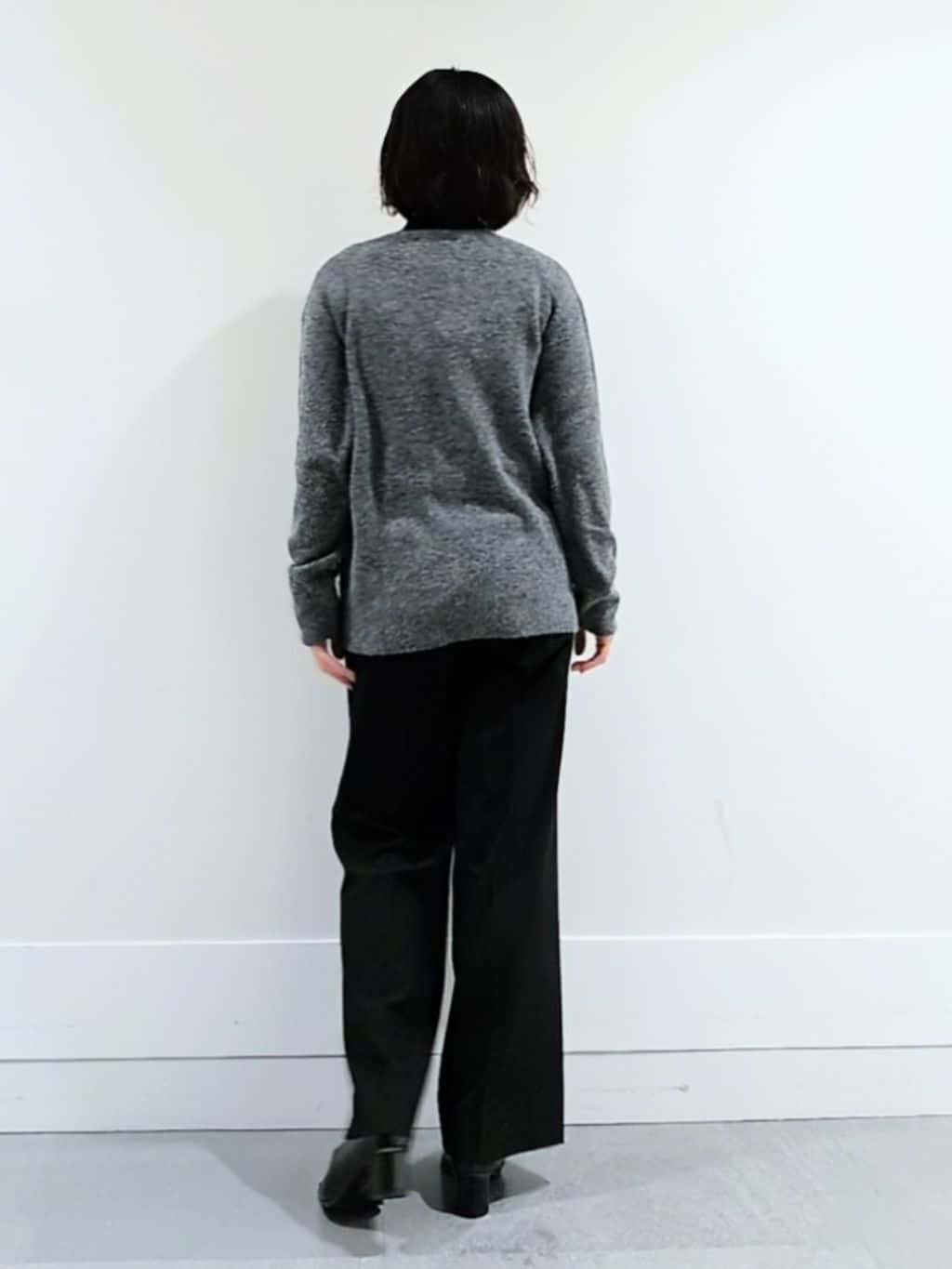 ミズタさんの「UNTITLED｜【トレンド/柔らかな素材感】ビスチェセットカーディガン」を使ったコーディネート